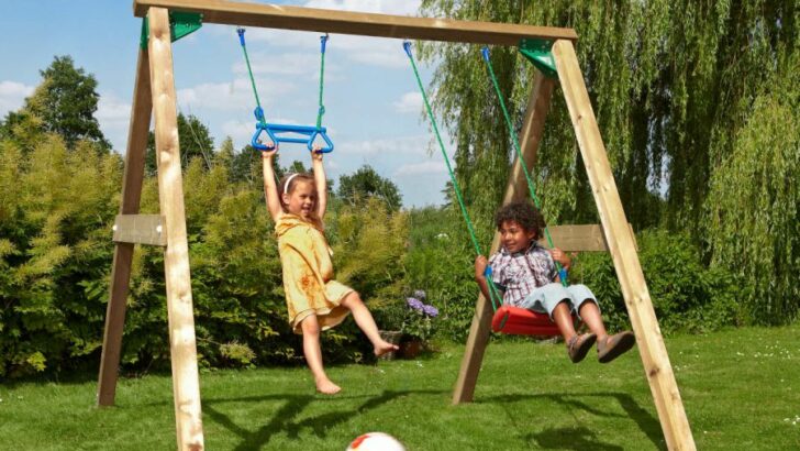 Balançoire en bois pour le plaisir et la sécurité de vos enfants