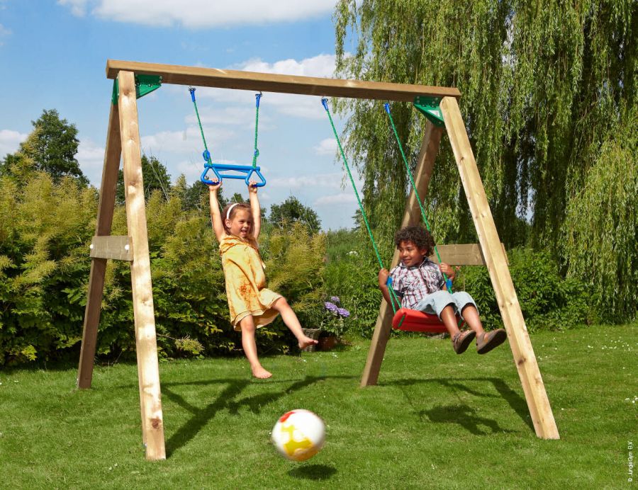 balançoire en bois