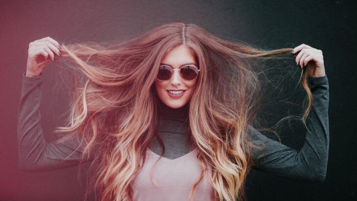 Stimulez la pousse de vos cheveux grâce aux huiles essentielles