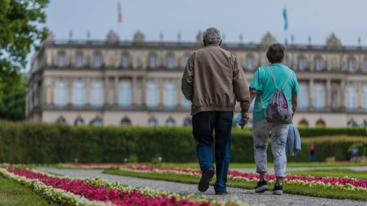 Home sitting seniors : la nouvelle façon de voyager pour les personnes âgées