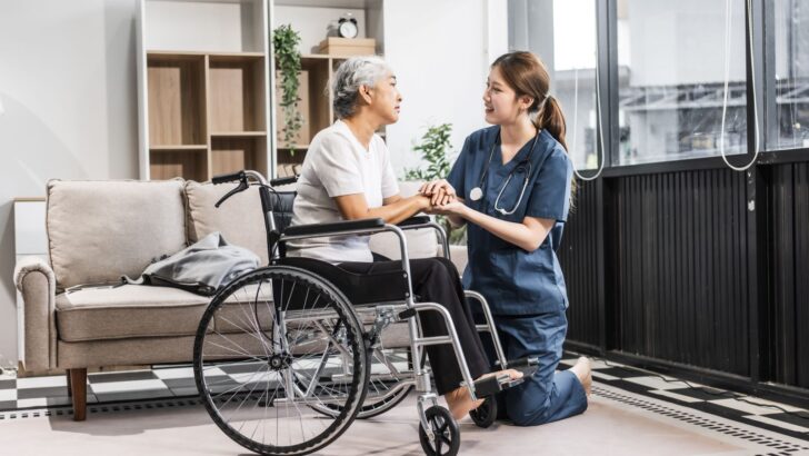 Aide à domicile des personnes âgées : quel matériel médical ?