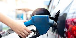 Carburant : nos conseils concrets pour payer moins à la pompe