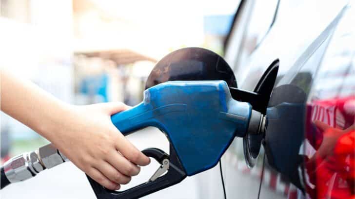 Carburant : nos conseils concrets pour payer moins à la pompe